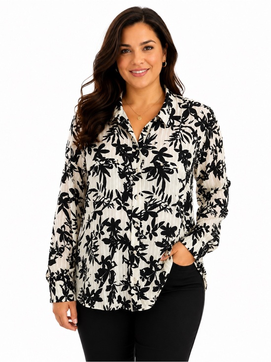 Apt. 9 Tops - Apt. 9 Black & White Floral Button-Front Blouse Excellent Condition